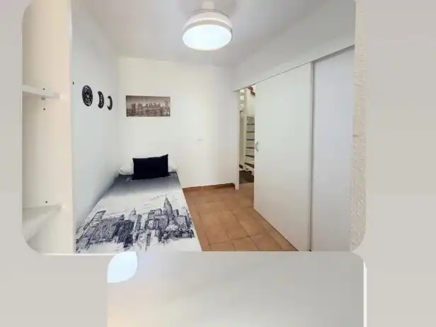 Wohnung zum Verkauf in Urbanización Playa Paraíso, 131, Chullera Schlafzimmer von Wohnung zum Verkauf in Manilva mit Privatgarten, Terrasse und Schwimmbad