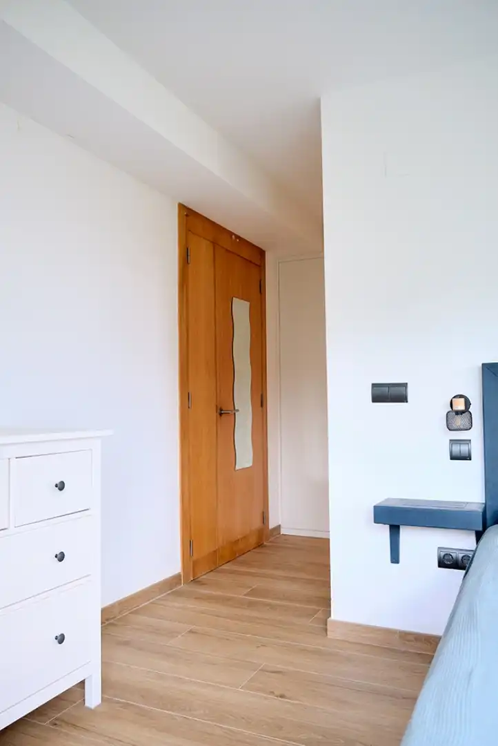 Piso en venta en Calle Valdenoja, 27, Valdenoja Piso en venta en Santander con Terraza y Parking comunitario