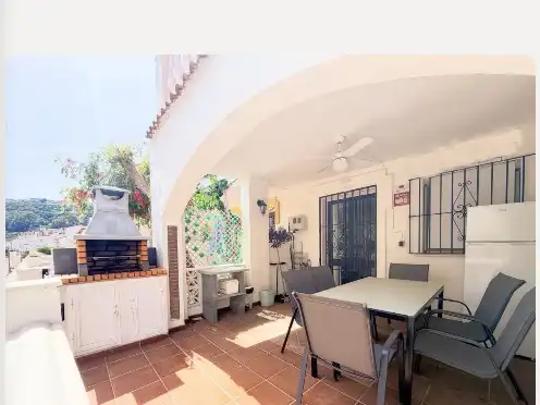 Wohnung zum Verkauf in Urbanización Playa Paraíso, 131, Chullera Terrasse von Wohnung zum Verkauf in Manilva mit Privatgarten, Terrasse und Schwimmbad