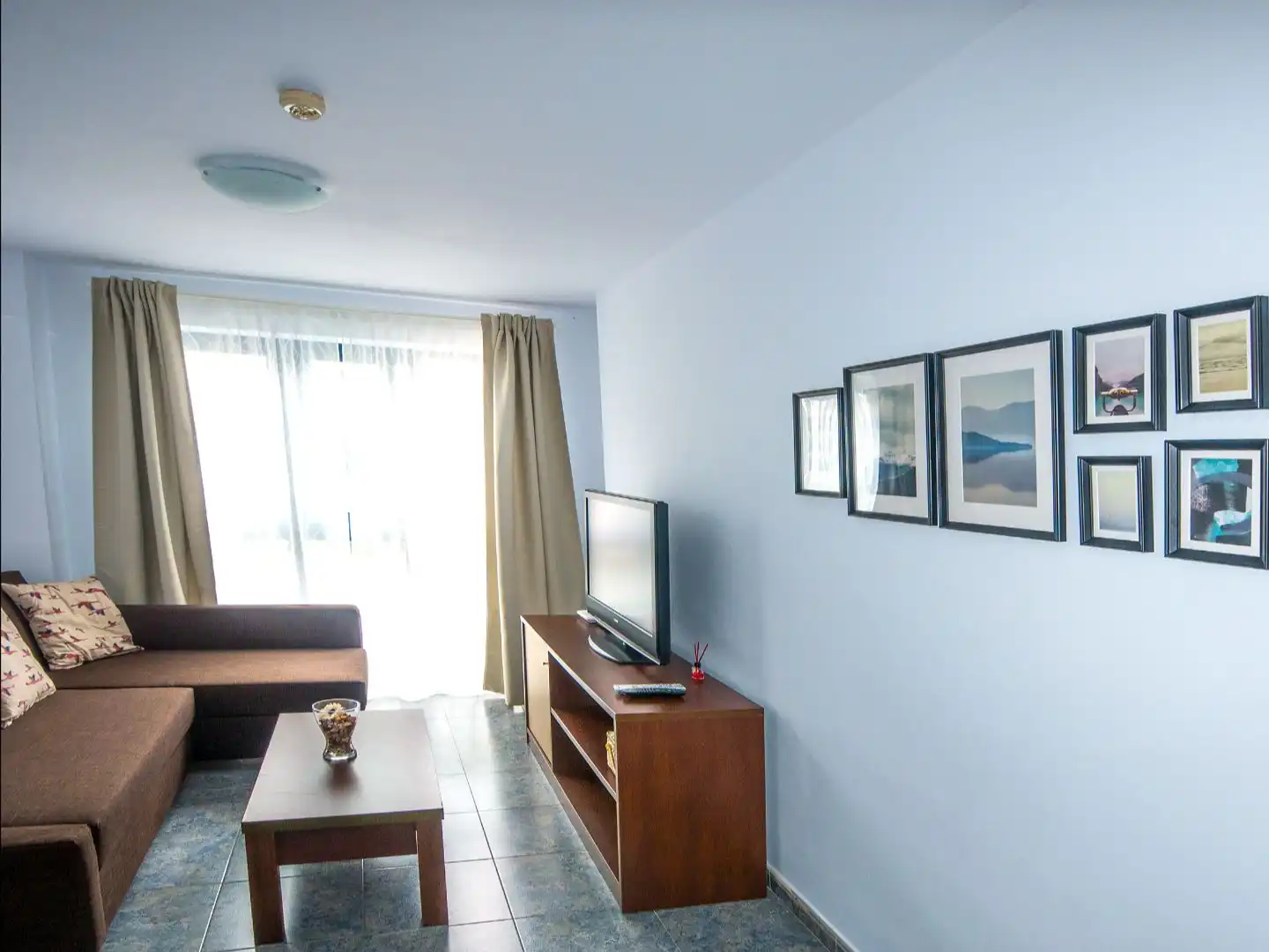 Piso en venta en Urbanización Rìa del Pas, Boo Sala de estar de Piso en venta en Piélagos con Calefacción, Terraza y Piscina
