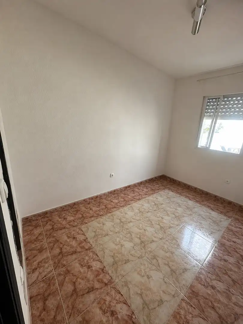 Wohnung zum Verkauf in Avenida Madre Paula Montalt, S/n, Montequinto Wohnung zum Verkauf in Montequinto mit Terrasse und Schwimmbad