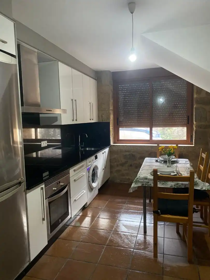 Casa o chalet de alquiler en Rúa Fonte de Galufa, 10, Cornazo Cocina de Casa o chalet de alquiler en Vilagarcía de Arousa con Calefacción, Parquet y Terraza