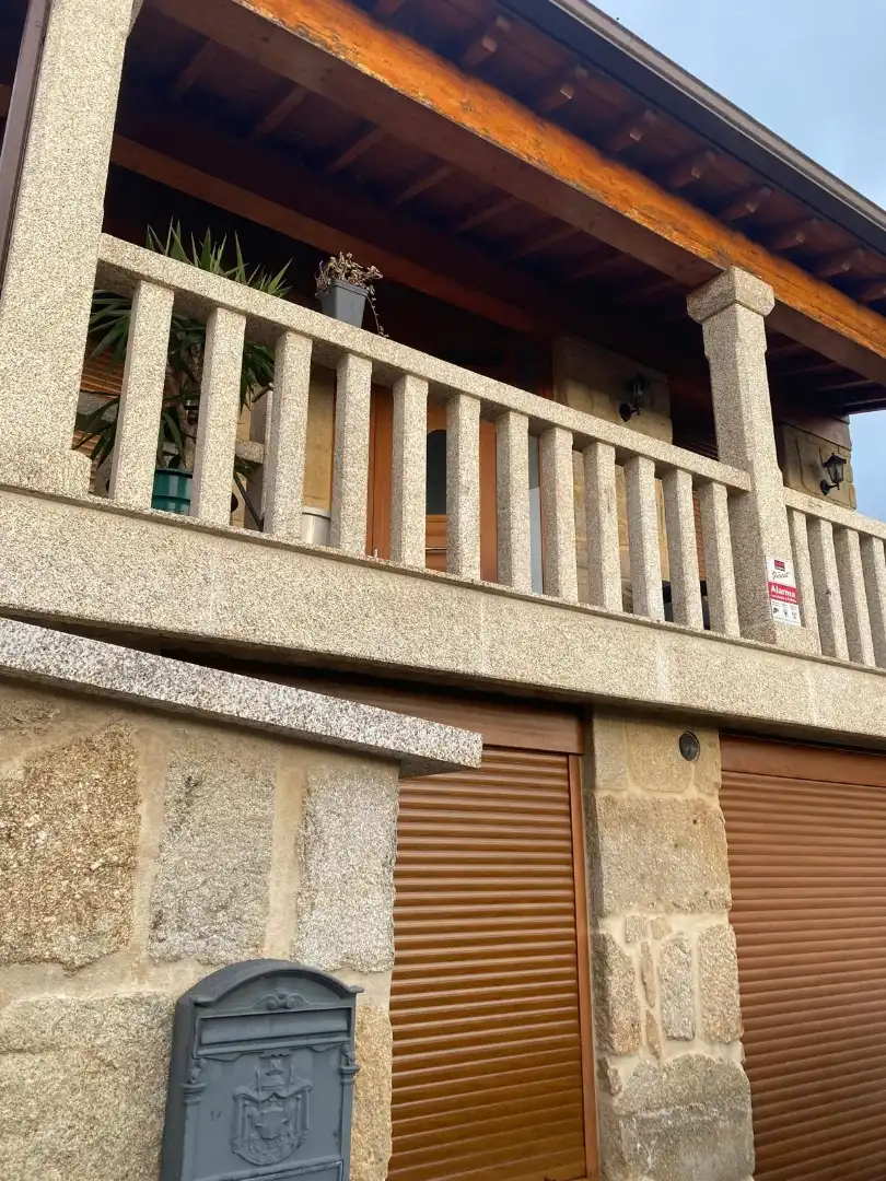 Casa o chalet de alquiler en Rúa Fonte de Galufa, 10, Cornazo Terraza de Casa o chalet de alquiler en Vilagarcía de Arousa con Calefacción, Parquet y Terraza