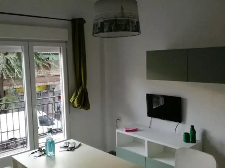 Flat for rent in Calle Ancha de Capuchinos, 10, San Ildefonso Living room of Flat for rent in Granada Capital with Balcony