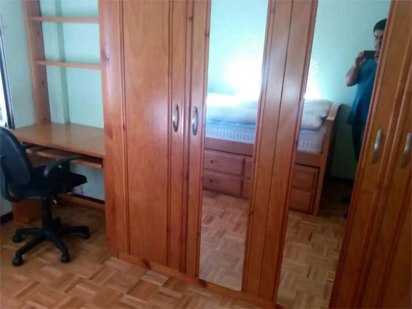 Schlafzimmer von Wohnung zur Miete in Valverde de la Virgen mit Heizung und Möbliert