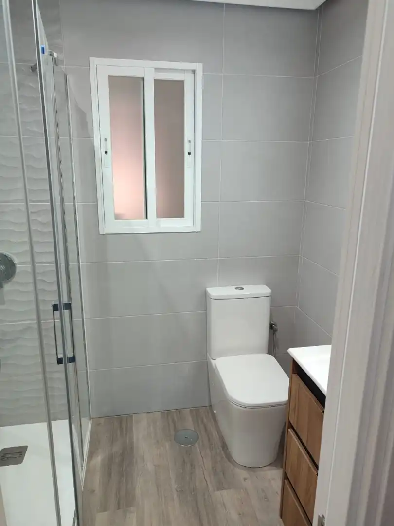 Bathroom of Flat for sale in Talavera de la Reina  with Air Conditioner, Heating and Terrace
