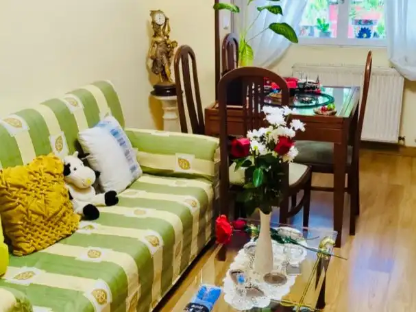Piso en venta en Calle de Gutierre de Cetina, 20, Pueblo Nuevo Sala de estar de Piso en venta en Madrid con Calefacción, Parquet y Amueblado