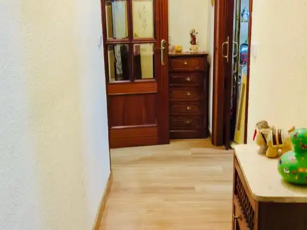 Piso en venta en Calle de Gutierre de Cetina, 20, Pueblo Nuevo Piso en venta en Madrid con Calefacción, Parquet y Amueblado