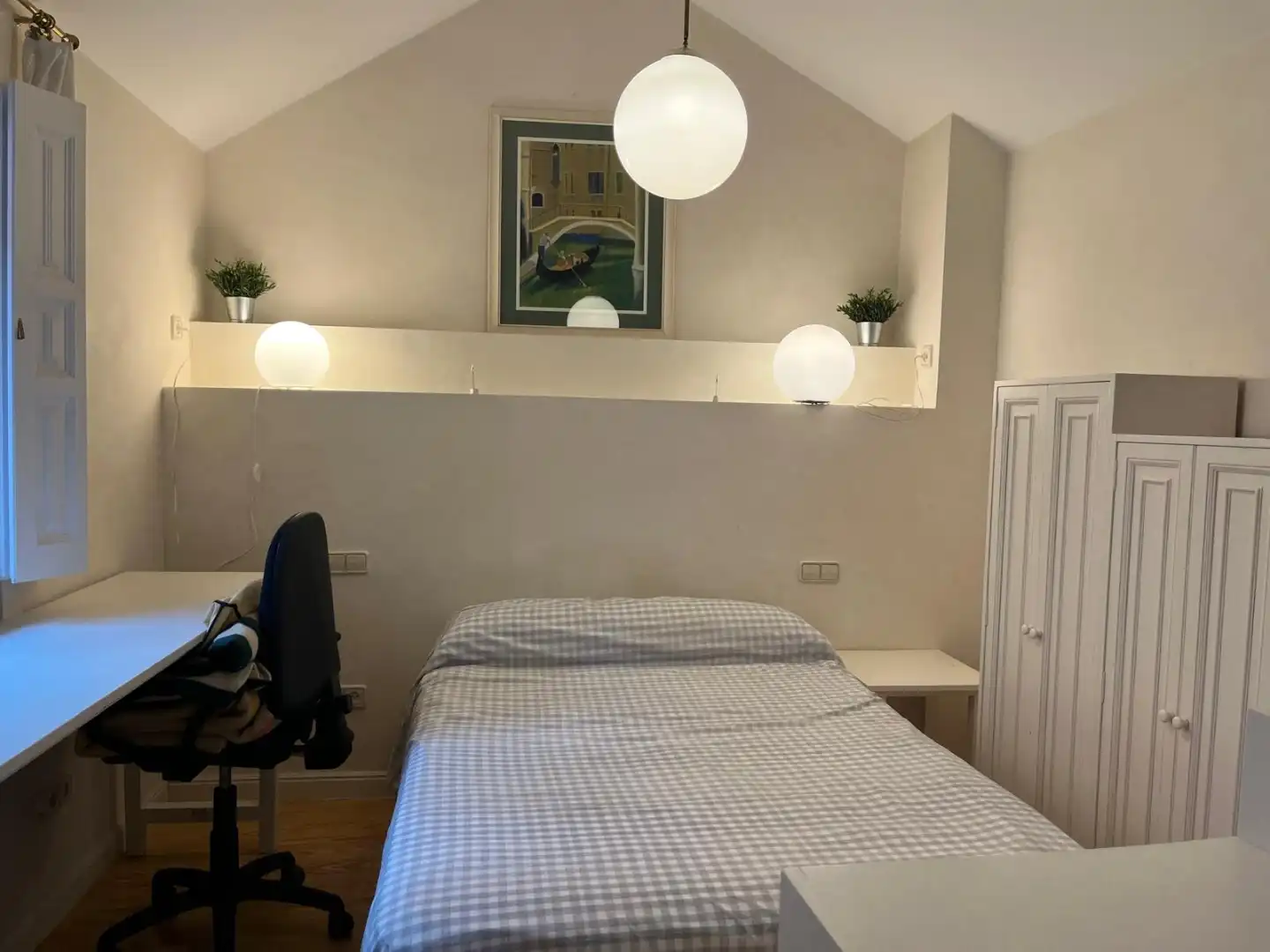 Dormitori de Apartament de lloguer en Segovia Capital