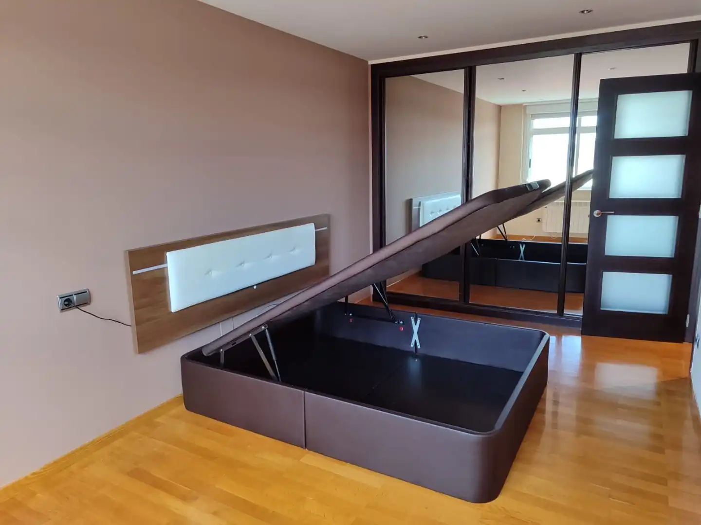 Bedroom of Flat for rent in A Coruña Capital 