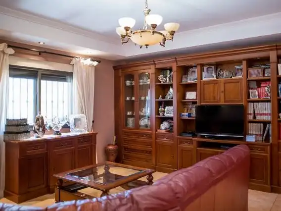 Piso en venta en Calle la Yedra, 1, Baeza Sala de estar de Piso en venta en Baeza con Aire acondicionado, Calefacción y Jardín privado