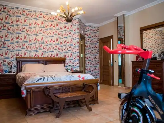 Piso en venta en Calle la Yedra, 1, Baeza Habitación de Piso en venta en Baeza con Aire acondicionado, Calefacción y Jardín privado