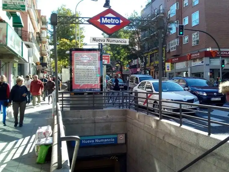 Exterior view of Flat for rent in Madrid  with Heating and Furnished