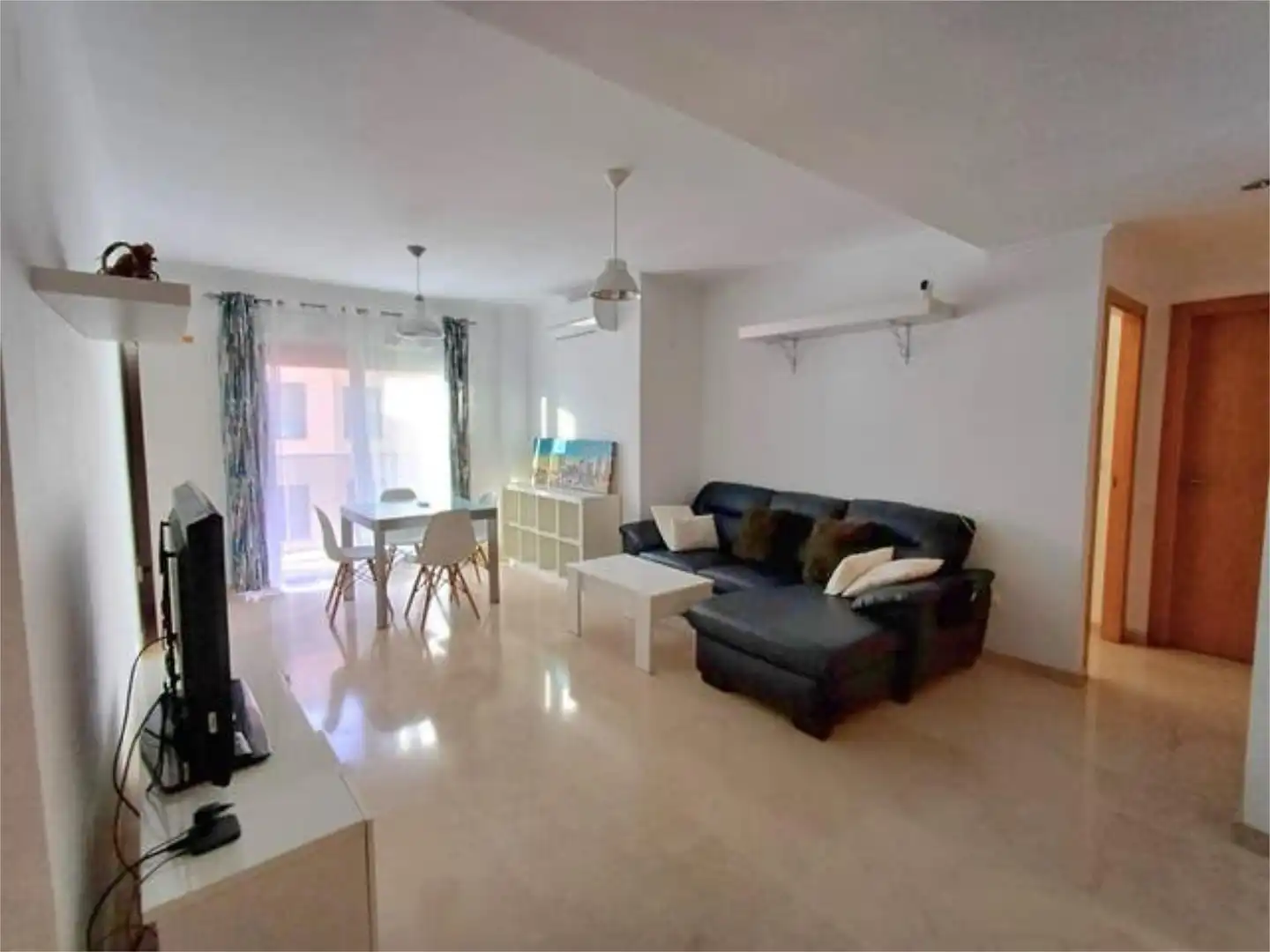 Piso de alquiler en Oliva pueblo Sala de estar de Piso de alquiler en Oliva con Terraza y Amueblado