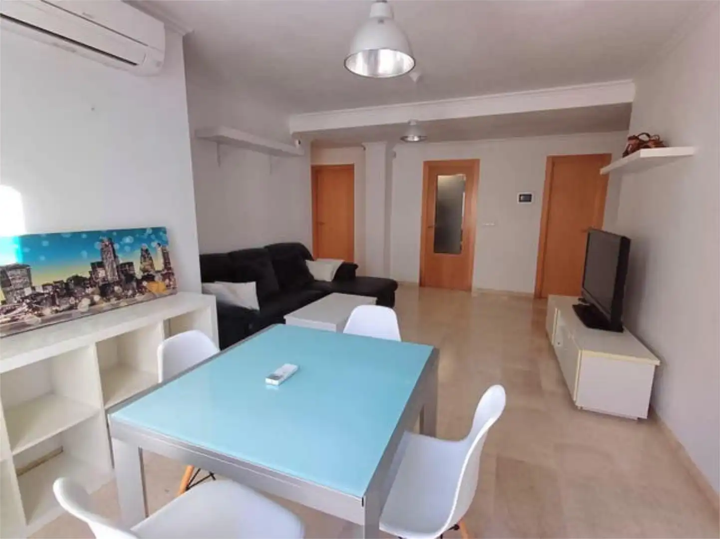 Piso de alquiler en Oliva pueblo Sala de estar de Piso de alquiler en Oliva con Terraza y Amueblado