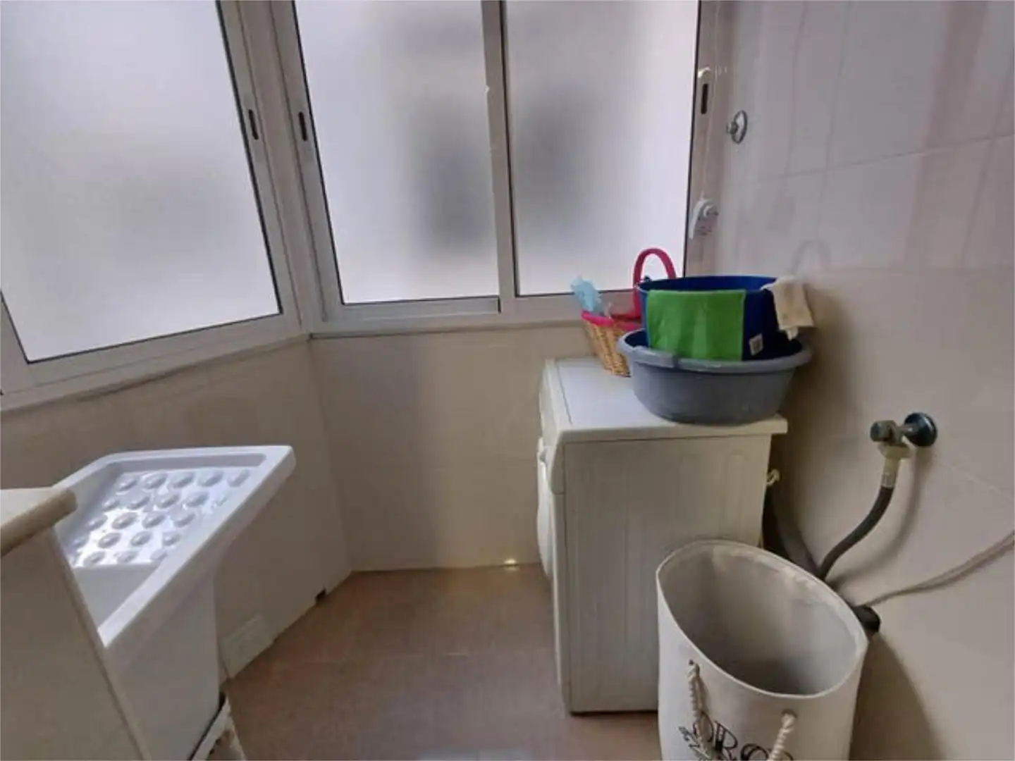 Piso de alquiler en Oliva pueblo Baño de Piso de alquiler en Oliva con Terraza y Amueblado