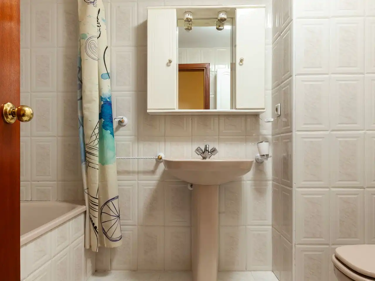Room in Plaza Parque Del Generalife, 3, Nueva Andalucía