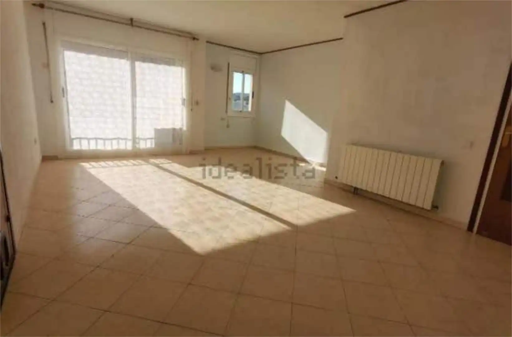 Außenansicht von Wohnung zum Verkauf in Cubelles mit Terrasse