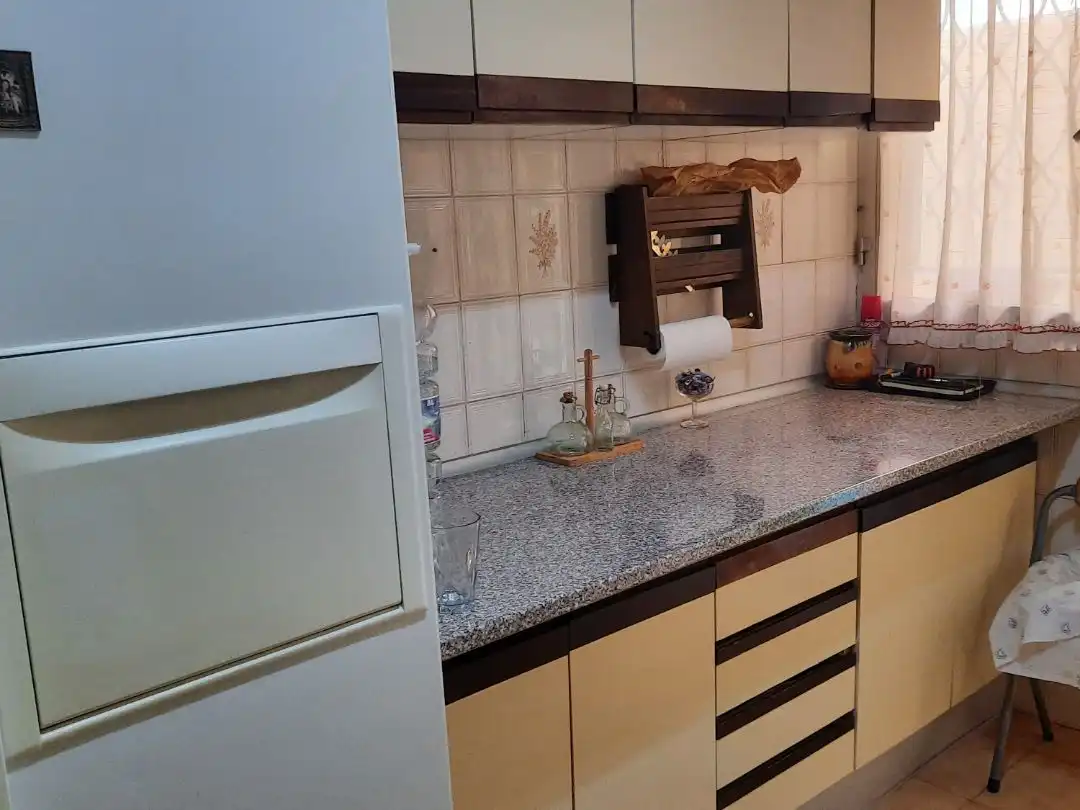 Pis en venda a Calle José Tallaví, 8, Barrio de Ciudad Jardín Cuina de Pis en venda en Málaga amb Calefacció, Jardí privat i Terrassa