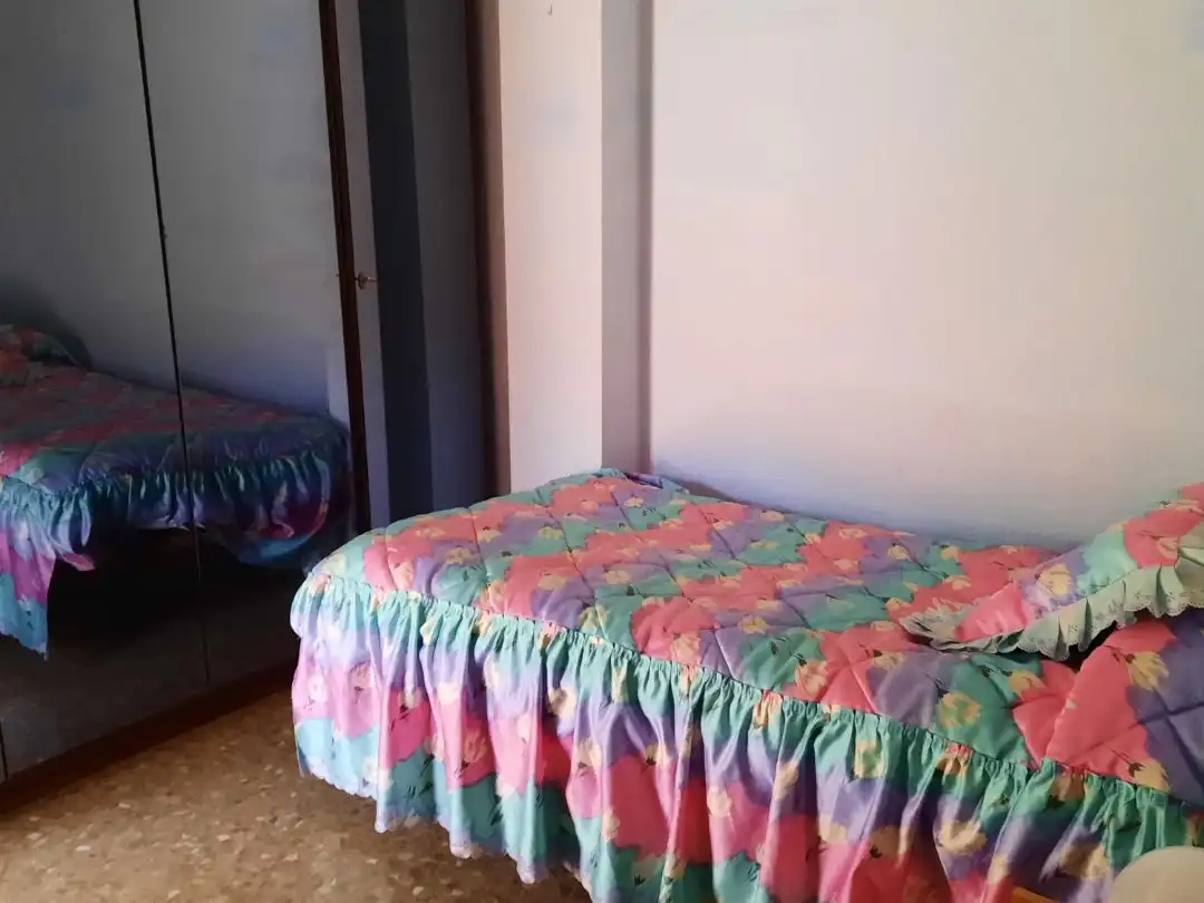 Pis en venda a Calle José Tallaví, 8, Barrio de Ciudad Jardín Dormitori de Pis en venda en Málaga amb Calefacció, Jardí privat i Terrassa
