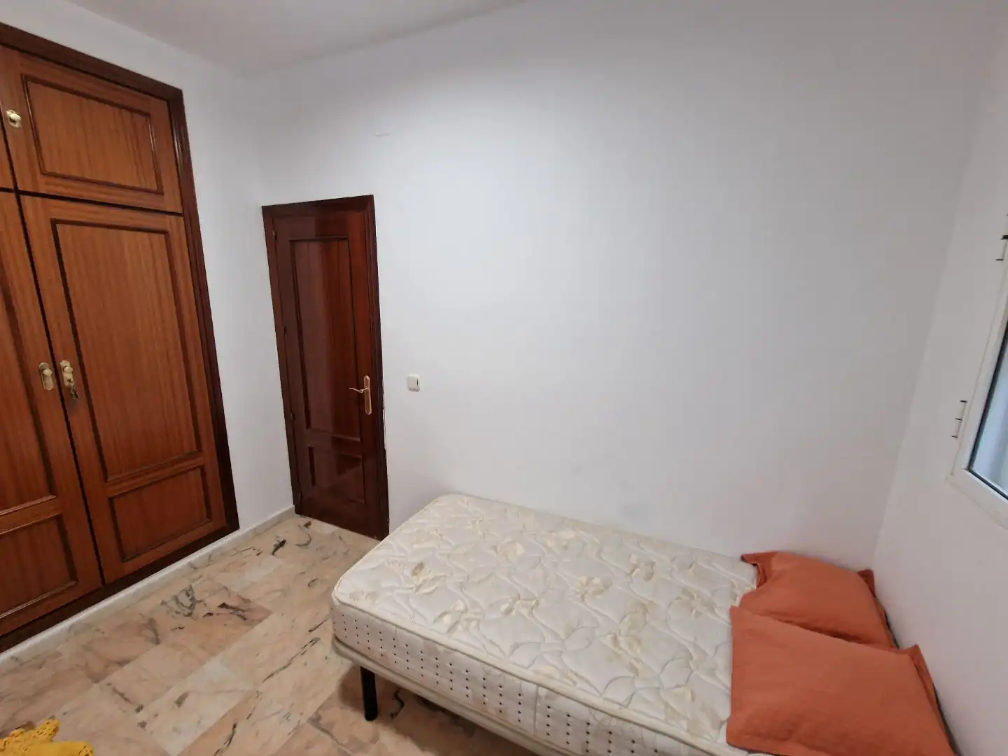 Piso de alquiler en Calle Alfaqueque, 20, San Vicente Habitación de Piso de alquiler en Sevilla con Aire acondicionado y Calefacción