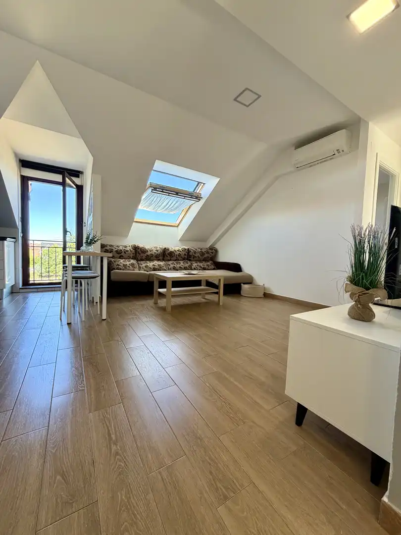 Flat for rent in Avenida Madrid, 23, Valverde de la Virgen Living room of Flat for rent in Valverde de la Virgen with Air Conditioner, Heating and Terrace