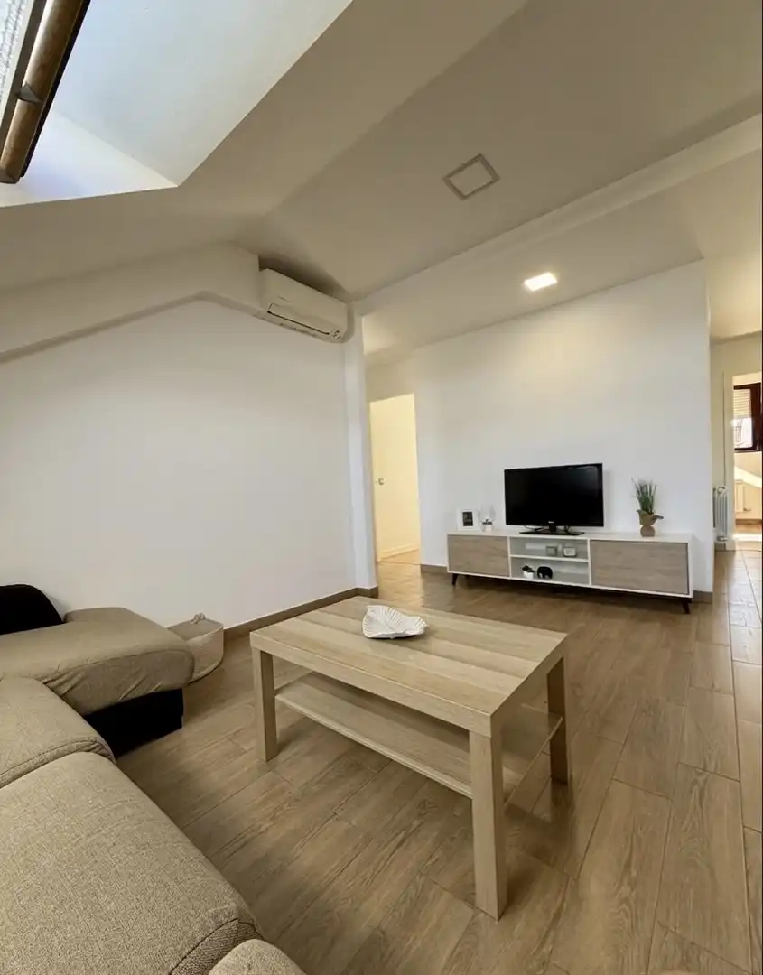 Flat for rent in Avenida Madrid, 23, Valverde de la Virgen Living room of Flat for rent in Valverde de la Virgen with Air Conditioner, Heating and Terrace