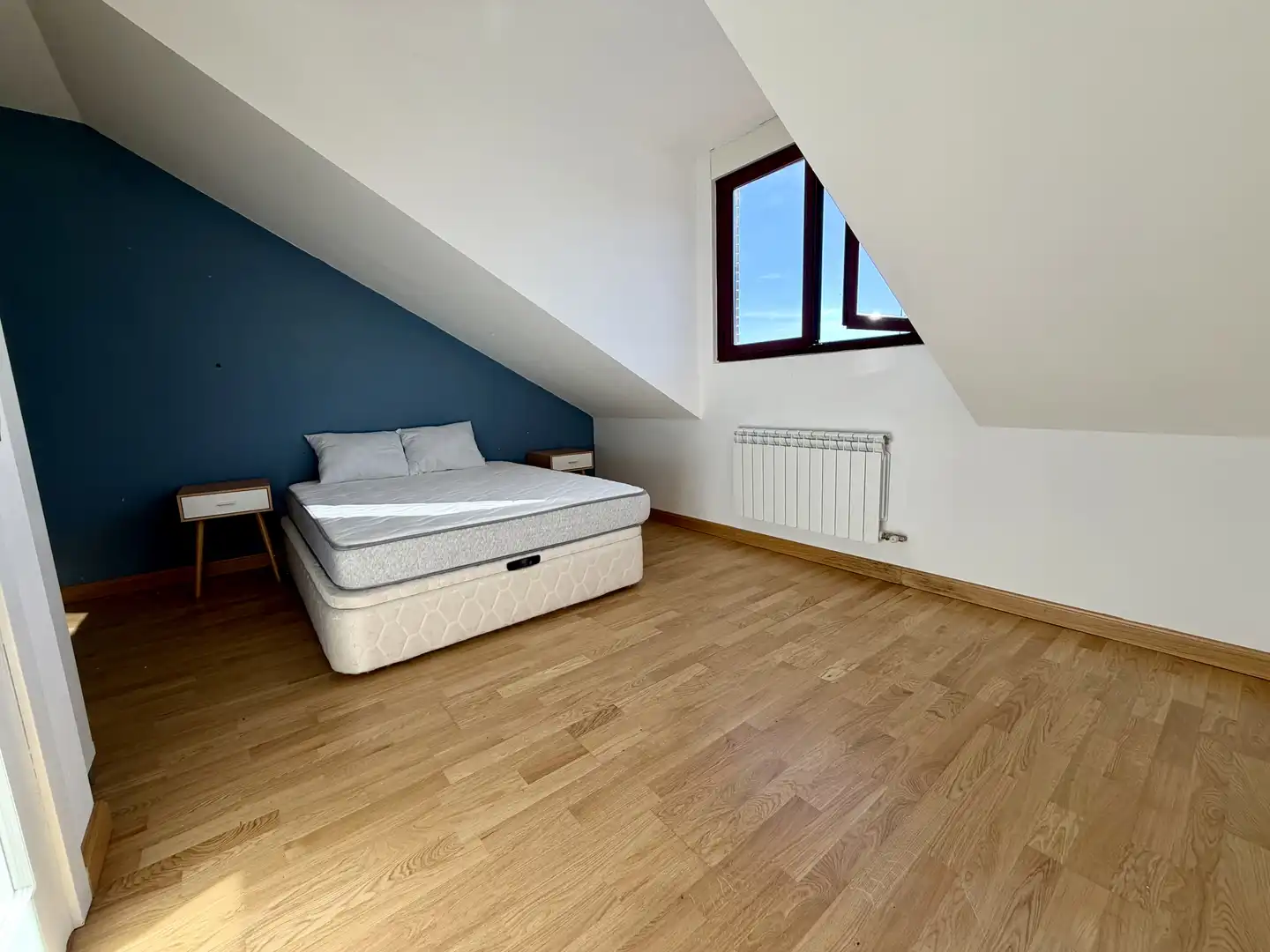Flat for rent in Avenida Madrid, 23, Valverde de la Virgen Bedroom of Flat for rent in Valverde de la Virgen with Air Conditioner, Heating and Terrace