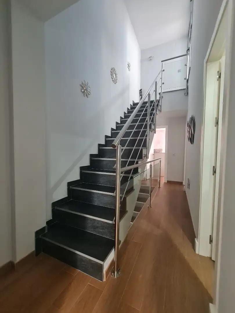 Einfamilien-Reihenhaus zum Verkauf in Calle General Serrano, 3, Centro Einfamilien-Reihenhaus zum Verkauf in San Fernando mit Klimaanlage, Heizung und Terrasse