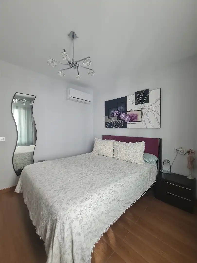 Einfamilien-Reihenhaus zum Verkauf in Calle General Serrano, 3, Centro Schlafzimmer von Einfamilien-Reihenhaus zum Verkauf in San Fernando mit Klimaanlage, Heizung und Terrasse