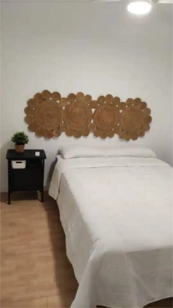 Habitación de Piso de alquiler en Sevilla con Amueblado y Se aceptan mascotas