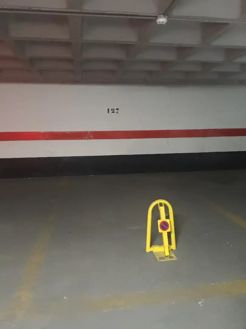Parking of Garage for rent in Las Rozas de Madrid