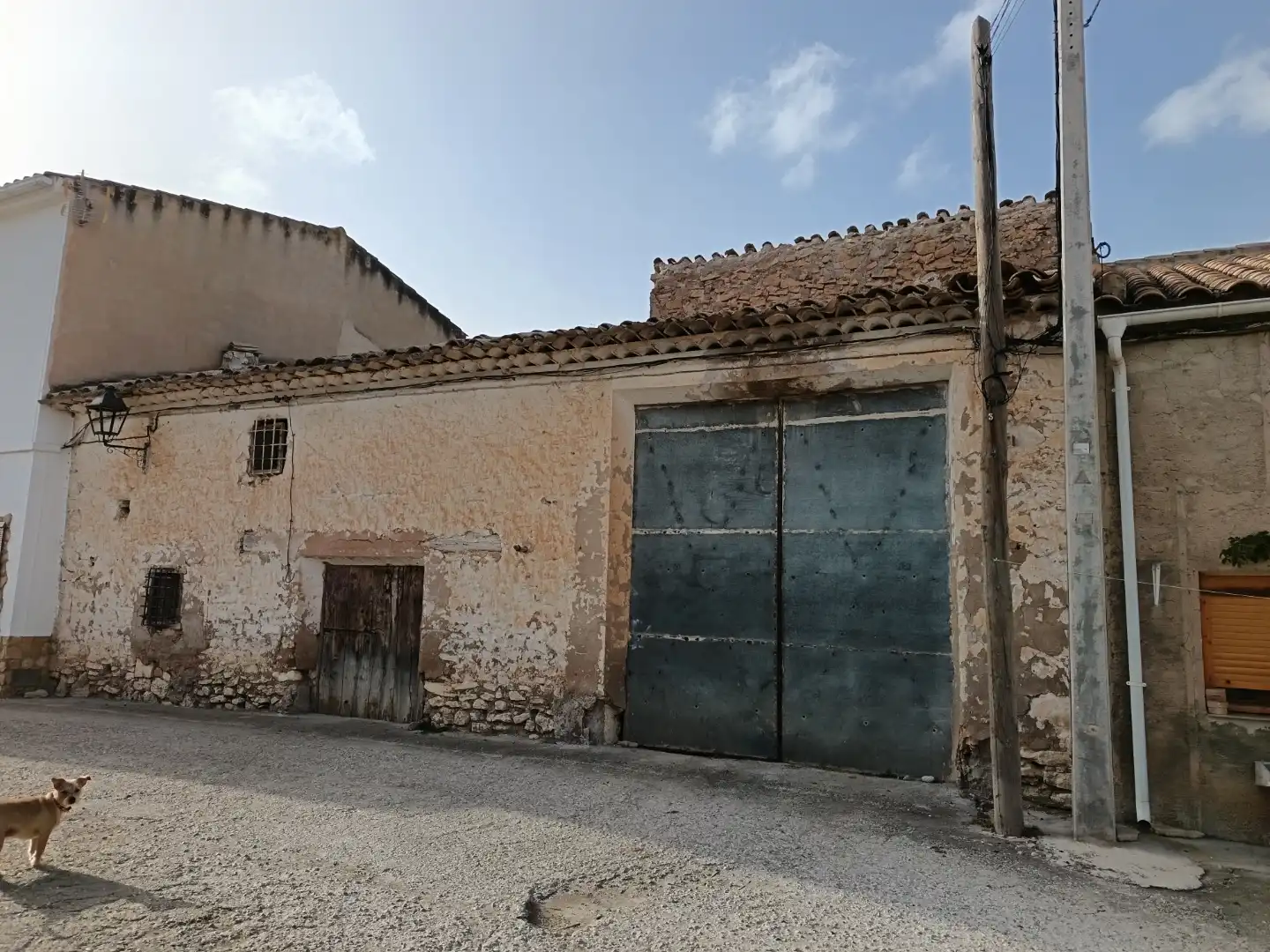 Außenansicht von Einfamilien-Reihenhaus zum Verkauf in Nerpio