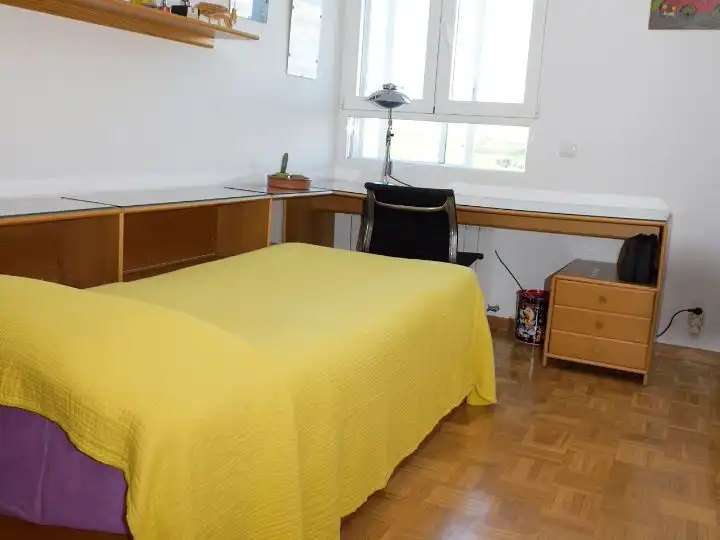 Room in Calle de Santa Cecilia, 10, Lucero