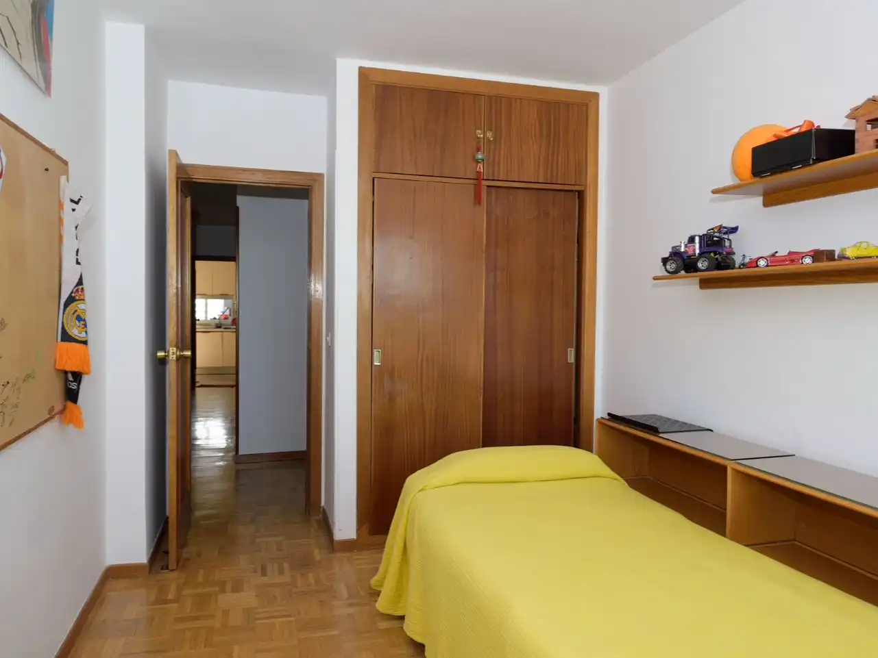 Room in Calle de Santa Cecilia, 10, Lucero