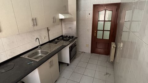 Piso en venta en Calle de la Isla de Sumatra, 29, Tres Olivos - Valverde, Madrid Capital - imagen 4 Foto 4 de Piso en venta en Calle de la Isla de Sumatra, 29, Tres Olivos - Valverde, Madrid Capital