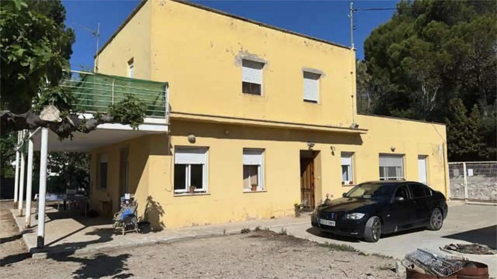 Außenansicht von Einfamilien-Reihenhaus zur Miete in Ontinyent mit Privatgarten und Haustiere erlaubt