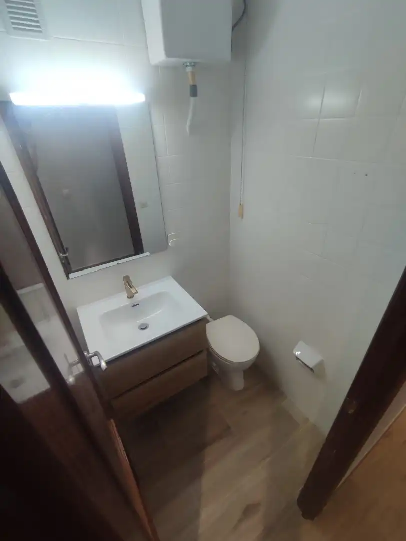 Habitació a Carrer d'Urgell, 63, Balaguer Habitació a Carrer d'Urgell, 63, Balaguer