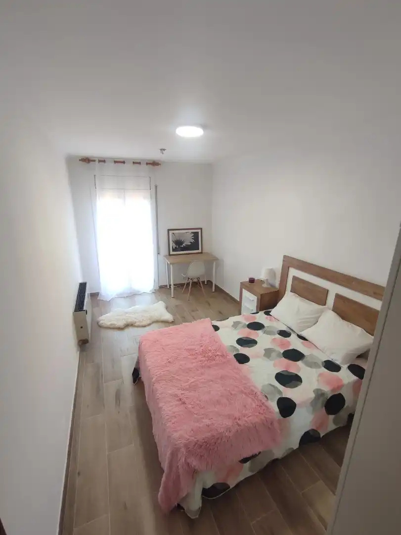 Habitació a Carrer d'Urgell, 63, Balaguer Habitació a Carrer d'Urgell, 63, Balaguer