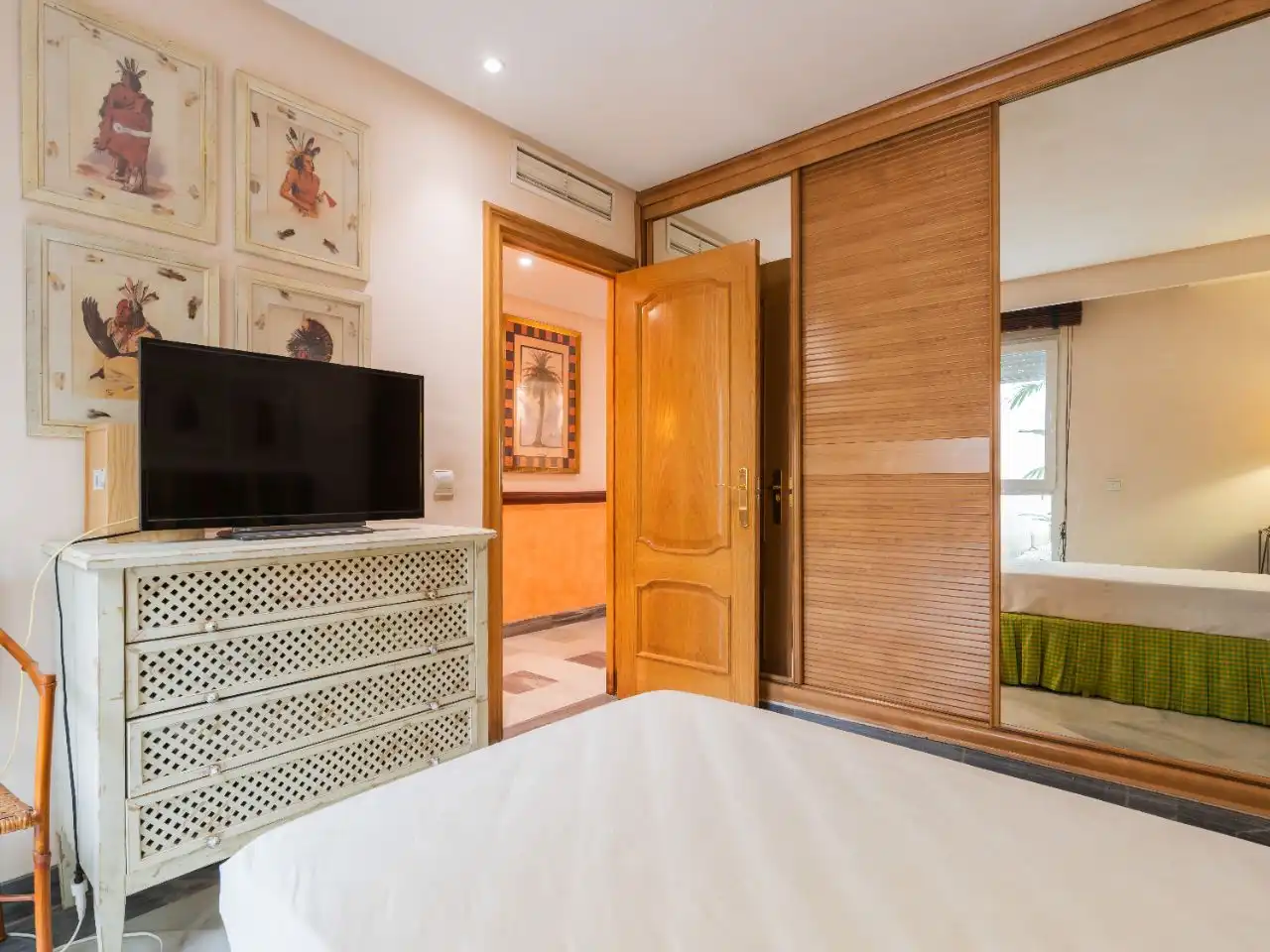 Apartments for sale in Street Calle Arturo Rubinstein, 8, Marbella Centro Bedroom of Apartments for sale in Marbella with Air Conditioner, Terrace and Swimming Pool