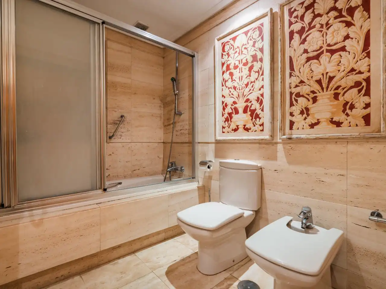 Apartments for sale in Street Calle Arturo Rubinstein, 8, Marbella Centro Bathroom of Apartments for sale in Marbella with Air Conditioner, Terrace and Swimming Pool