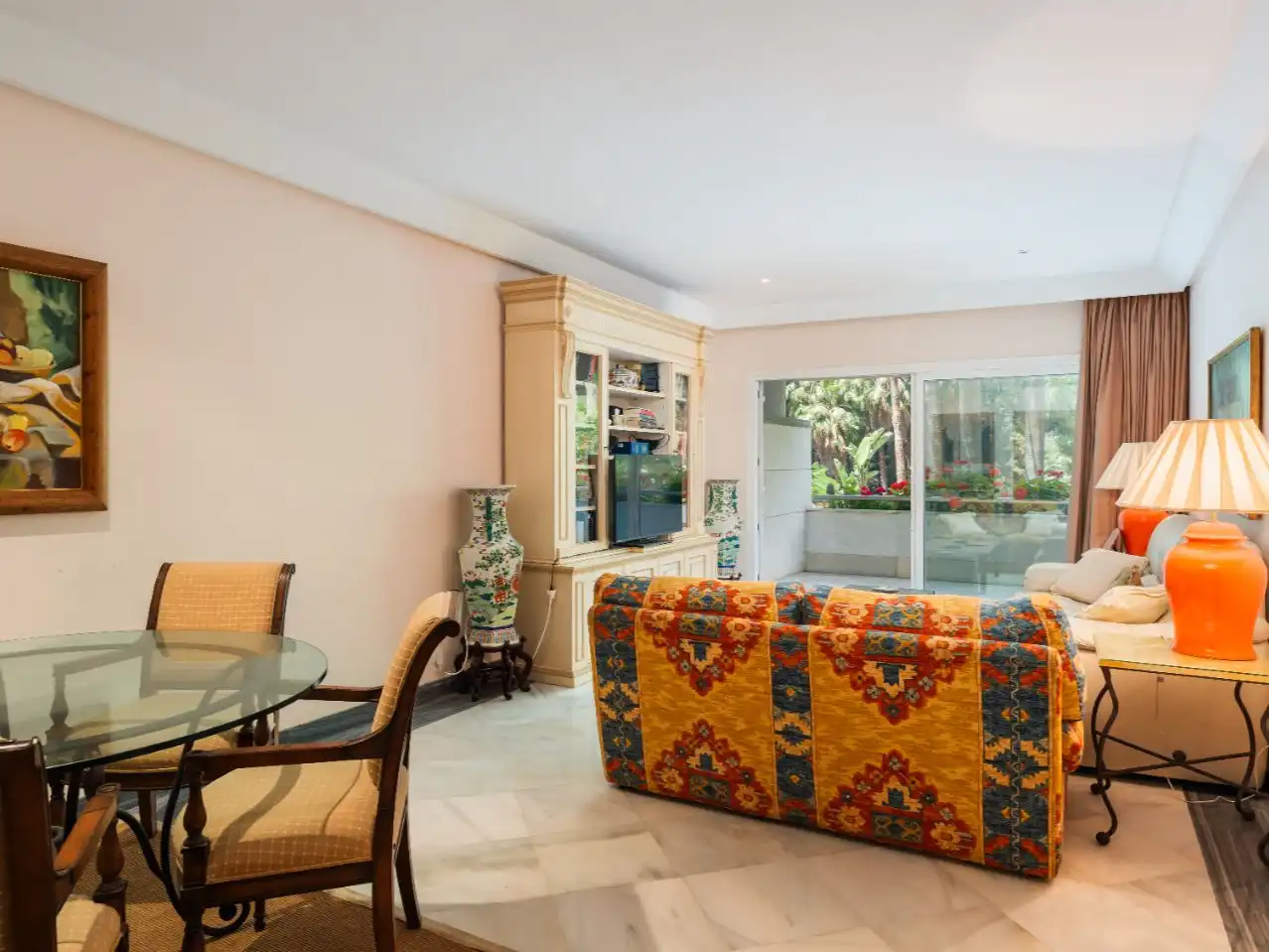 Apartments for sale in Street Calle Arturo Rubinstein, 8, Marbella Centro Living room of Apartments for sale in Marbella with Air Conditioner, Terrace and Swimming Pool