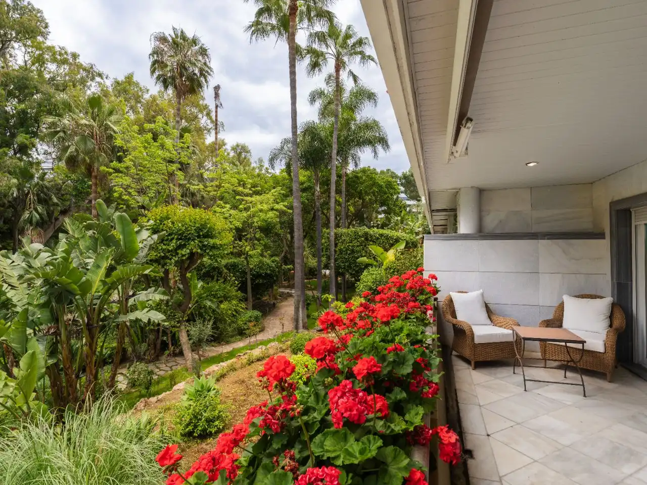 Apartments for sale in Street Calle Arturo Rubinstein, 8, Marbella Centro Terrace of Apartments for sale in Marbella with Air Conditioner, Terrace and Swimming Pool