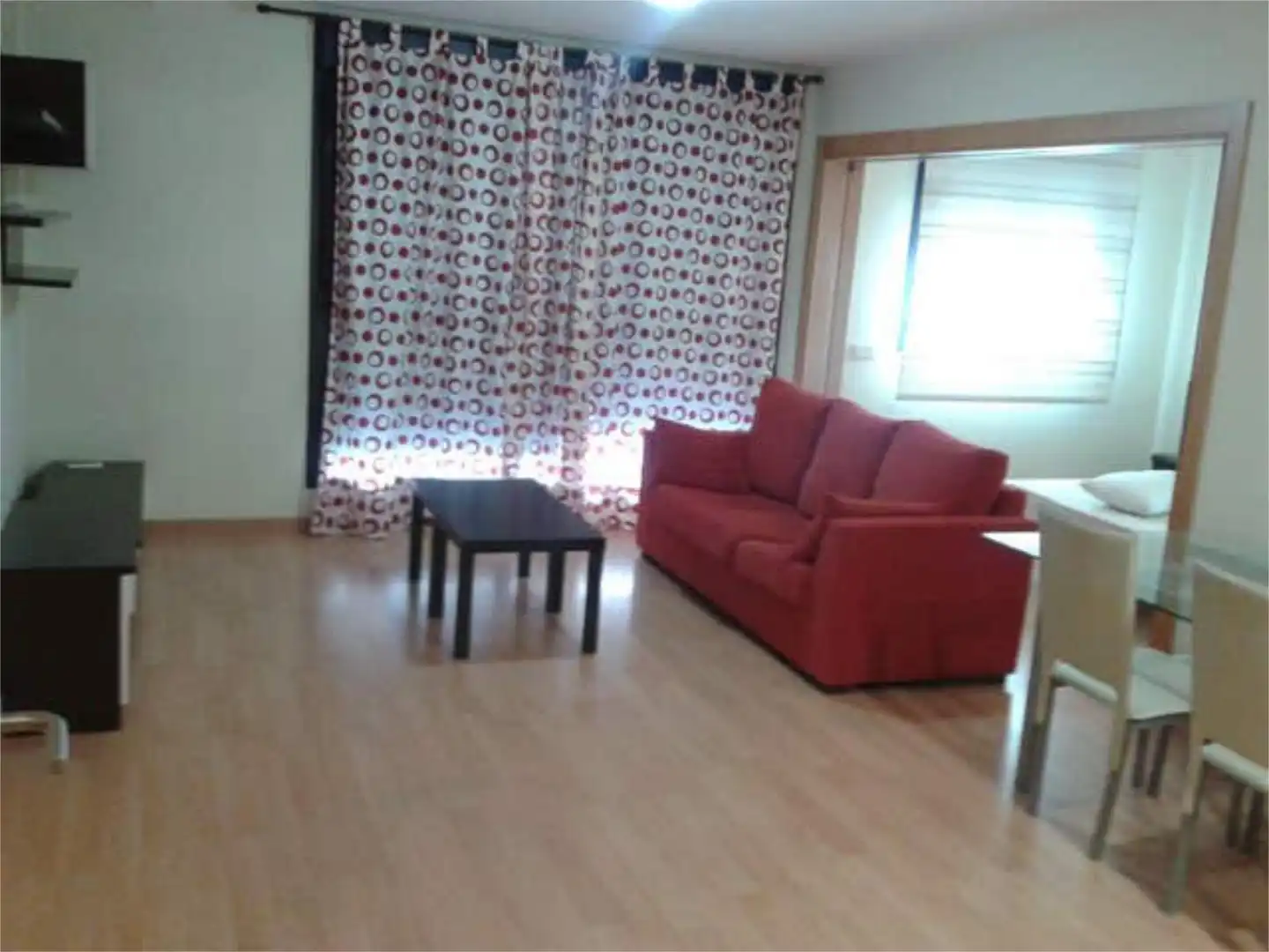 Sala d'estar de Apartament de lloguer en Fuenlabrada amb Calefacció, Jardí privat i Traster