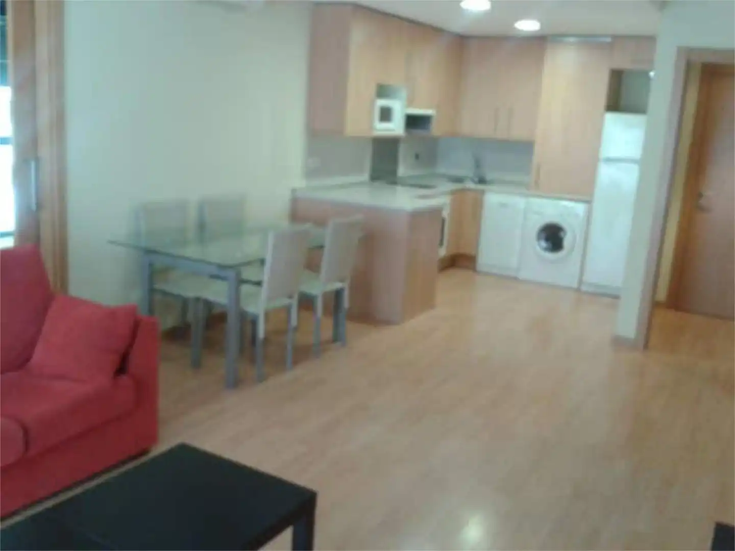 Cuina de Apartament de lloguer en Fuenlabrada amb Calefacció, Jardí privat i Traster