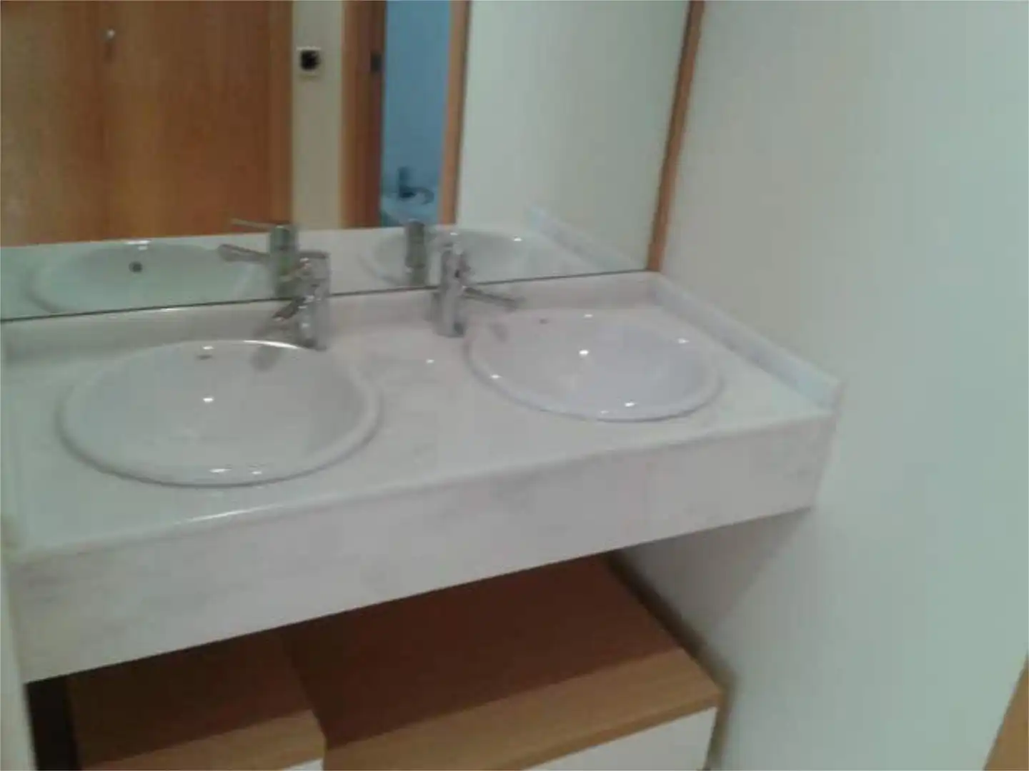 Bany de Apartament de lloguer en Fuenlabrada amb Calefacció, Jardí privat i Traster