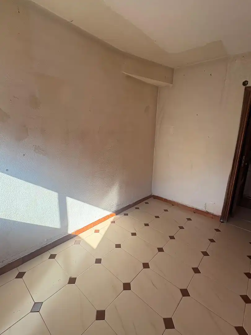 Piso en venta en Calle del Conde Rodríguez San Pedro, 38, Entrevías Habitación de Piso en venta en Madrid Capital con Terraza