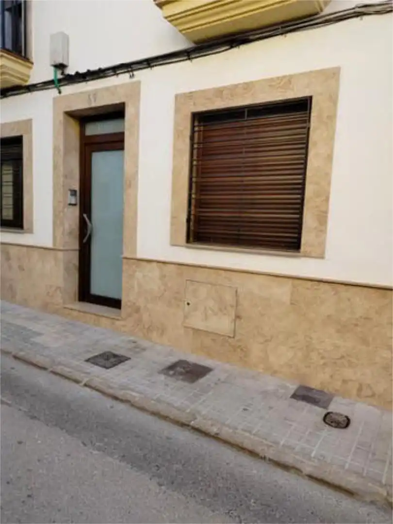 Vista exterior de Apartamento de alquiler en Baeza