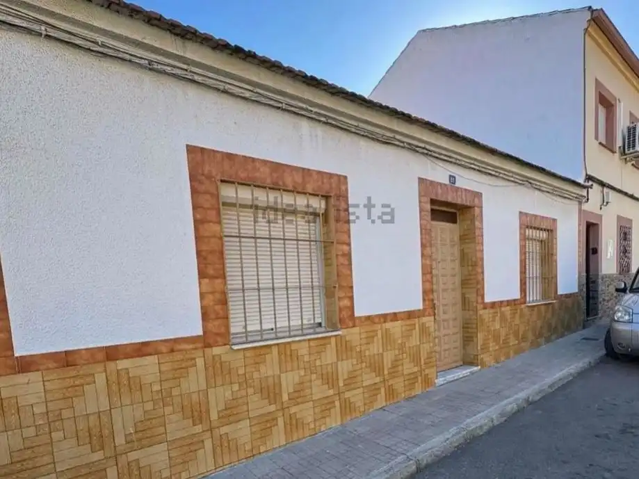 Einfamilien-Reihenhaus zum Verkauf in Calle Pardo Bazán, 80, El Poblado - Abulagar Außenansicht von Einfamilien-Reihenhaus zum Verkauf in Puertollano mit Klimaanlage und Terrasse