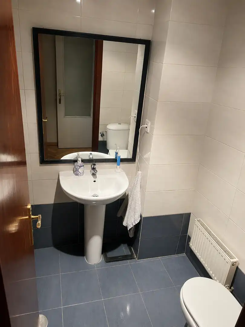 Wohnung zum Verkauf in Avenida del Santuario de Valverde, 88, Montecarmelo Badezimmer von Wohnung zum Verkauf in Madrid mit Klimaanlage, Heizung und Privatgarten